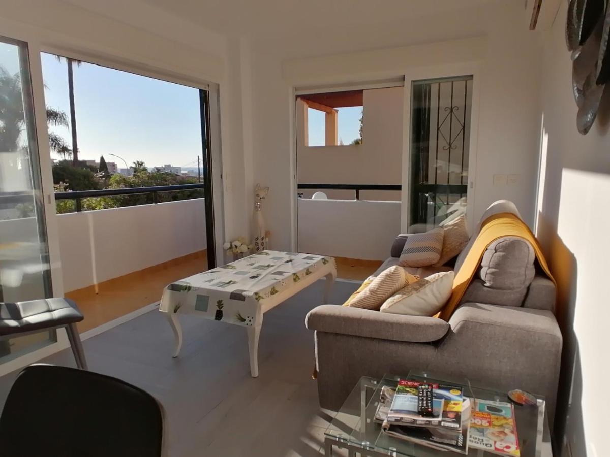 Appartement Moderne Pour 6 Adultes Benalmádena Exterior foto